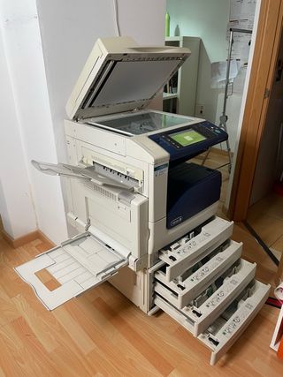 Impresora Xerox A3 Color Multifunción Láser