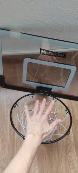 Canasta de baloncesto con aro y red