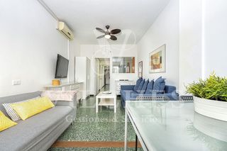 Piso en alquiler en Santa Catalina - Canteras en Palmas de Gran Canaria(Las)