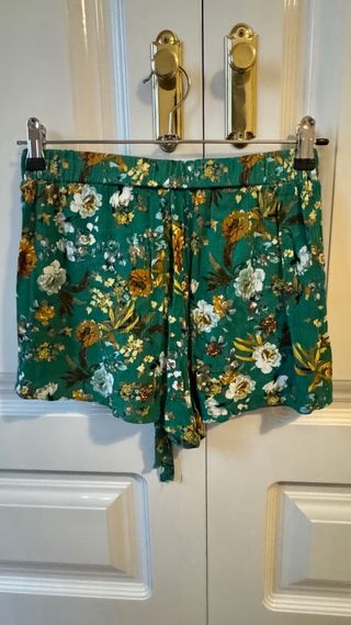 Falda pantalón Pull&Bear floral verde