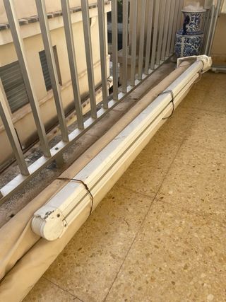 Toldo Mecánico Beige 3.70m