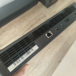 Ps3 Slim + 2 Mandos Sony