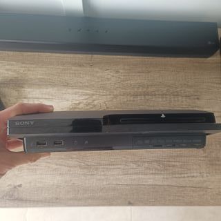 Ps3 Slim + 2 Mandos Sony