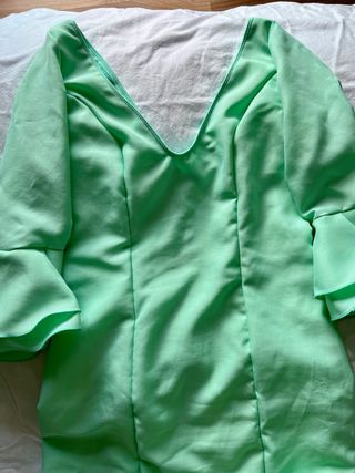 Vestido Flamenca Verde con Volantes.