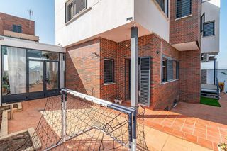 Chalet en venta en Alhendín