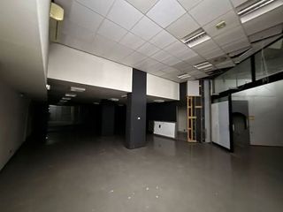 Local comercial en alquiler en El Carmel en Barcelona