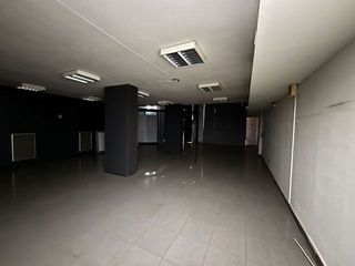 Local comercial en alquiler en El Carmel en Barcelona