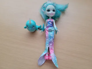 Muñeca Enchantimals sirena con narval