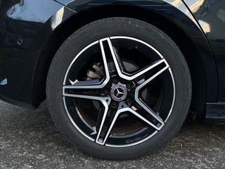 Mercedes Clase A A200D 150cv AMG Line (2020)