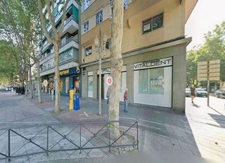 Local comercial en alquiler en Pº Zorrilla - Cuatro de Marzo en Valladolid