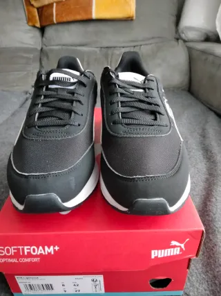 Deportivas Puma Negras y Blancas