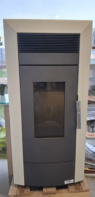 Hidroestufa Pellets Mod. Laura