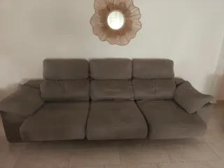 Sofá extensible gris para recoger en Palau-Solita