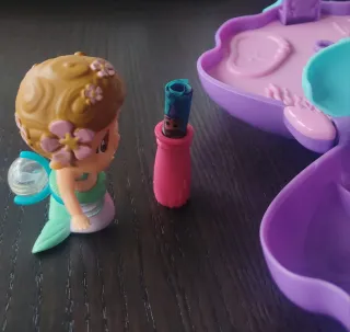 Bloopies Shellies Sirenita con Cofre