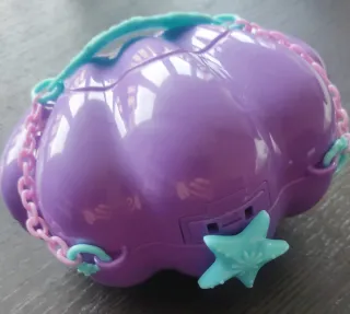 Bloopies Shellies Sirenita con Cofre