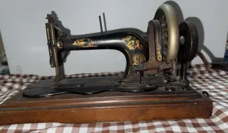 Máquina de coser Singer antigua
