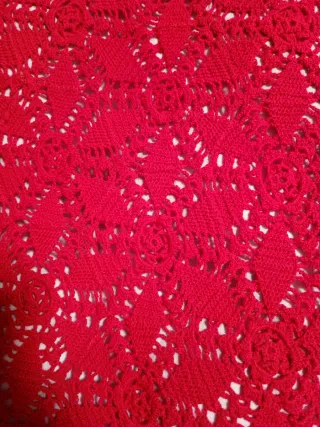 2 Colchas ganchillo cama individual roja.