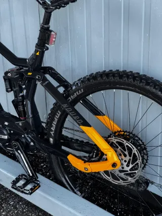 Bicicleta Eléctrica Montaña Negra