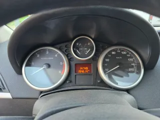 Peugeot 207 2012