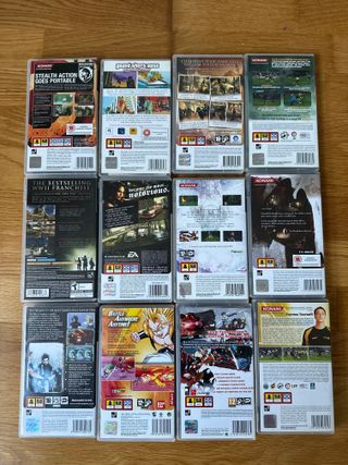 Consegna di giochi PSP PAL completi