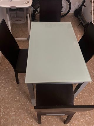 Mesa comedor extensible vidrio 4 puestos