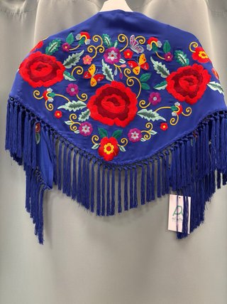 Mantoncillos flamencos bordados