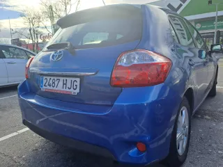 Toyota Auris 2012