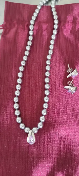 Collar y pendientes Perlas de Mallorca .