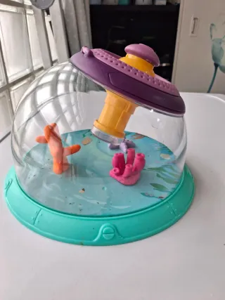 Pecera/Insectario con Microscopio