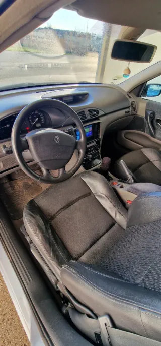 Asientos Renault Laguna II Cuero/Tela (IMPECABLES)