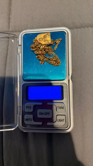 Cadena de oro con colgante