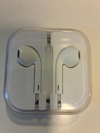 Auriculares Apple Blancos con Cable
