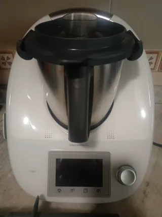Thermomix TM5 con todos los accesorios
