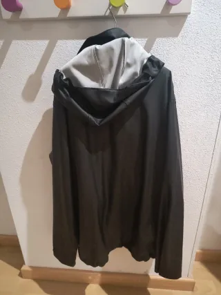 Chubasquero Helly Hansen niño negro