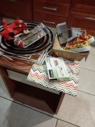 Lote accesorios varios, zapatillas n. 26