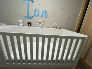 Cuna convertible para bebé