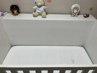 Cuna convertible para bebé