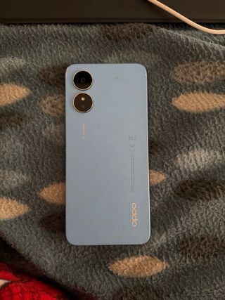 Móvil Oppo A17, color azul cielo.  64gb.