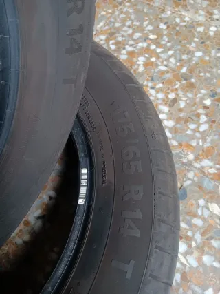 Neumáticos de coche 175/65/14T