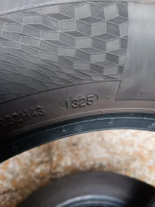 Neumáticos de coche 175/65/14T