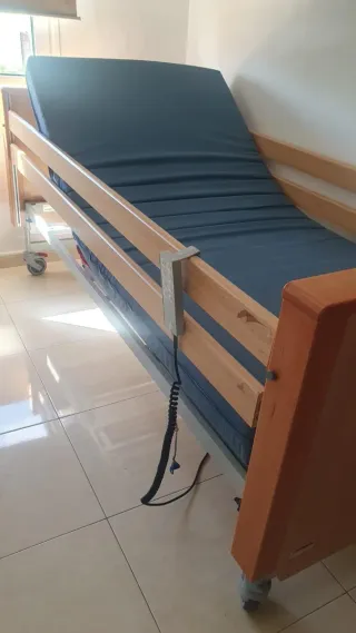 Cama articulada eléctrica madera