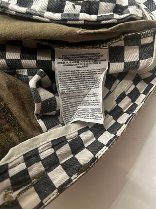 Pantalón militar de la marca VANS