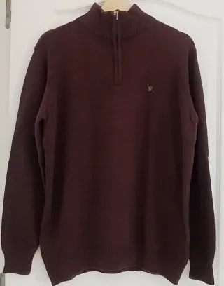 Jersey de punto marrón con cremallera