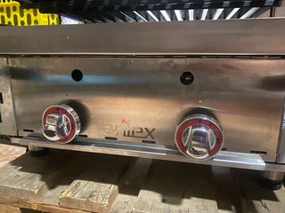 Barbacoa industrial gas piedra volcánica