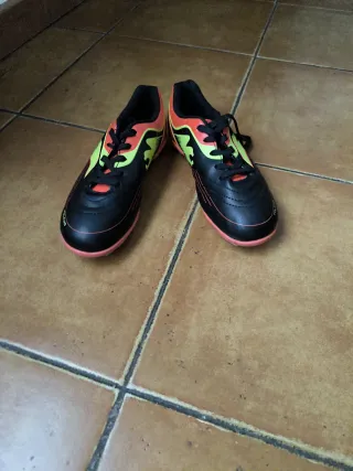 Zapatillas de fútbol tacos