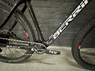 Berria Bravo Carbono Talla M