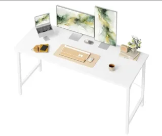 Escritorio blanco minimalista