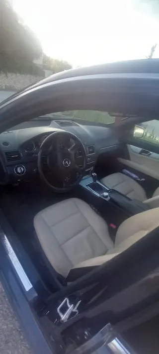 Mercedes-Benz Clase C 2010