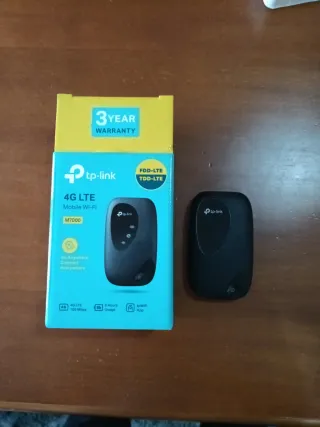 TP-Link M7000 4G LTE Mobile Wi-Fi