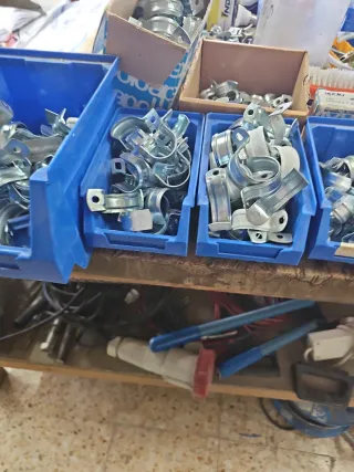 Grapas metálicas varias medidas